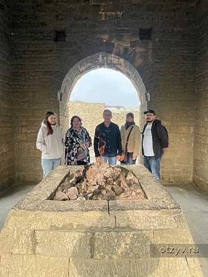 Экскурсия о Апшеронскому полуострову Экскурсия о Апшеронскому полуострову