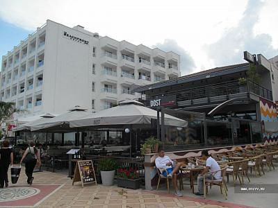 Dost Hotel , The Beachfront Hotel