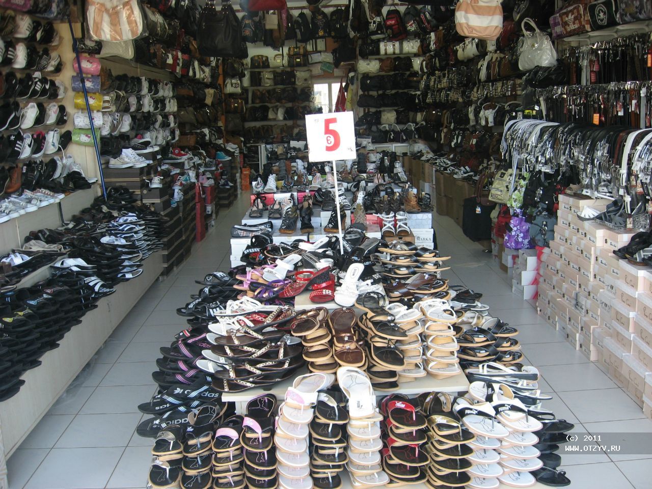 Где В Анталии Купить Обувь Недорого