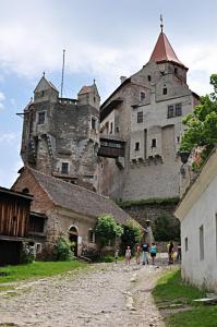 Как самостоятельно добраться до замков: Pernstejn, Loket, Kost и Karlstejn