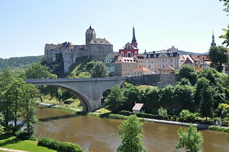 Как самостоятельно добраться до замков: Pernstejn, Loket, Kost и Karlstejn