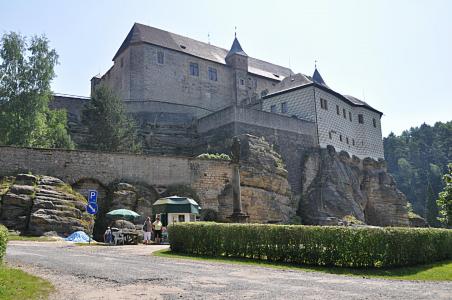 Как самостоятельно добраться до замков: Pernstejn, Loket, Kost и Karlstejn