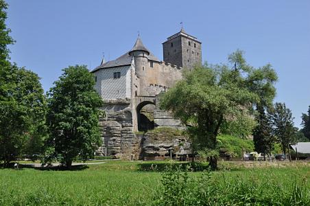 Как самостоятельно добраться до замков: Pernstejn, Loket, Kost и Karlstejn