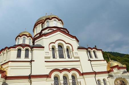 Абхазия: Гагры, Новоафонская пещера, Рица, Пицунда (самостоятельно)