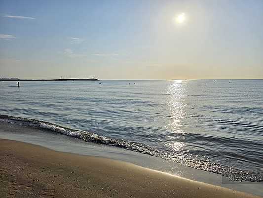 Пляжные июнь и июль в Валенсии Пляжные июнь и июль в Валенсии