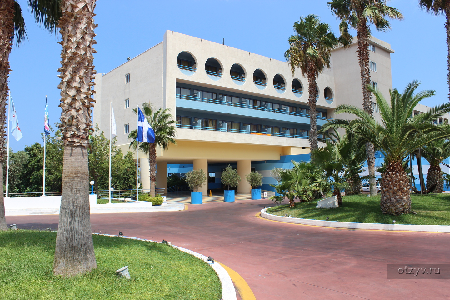 Belvedere Royal Belvedere Royal