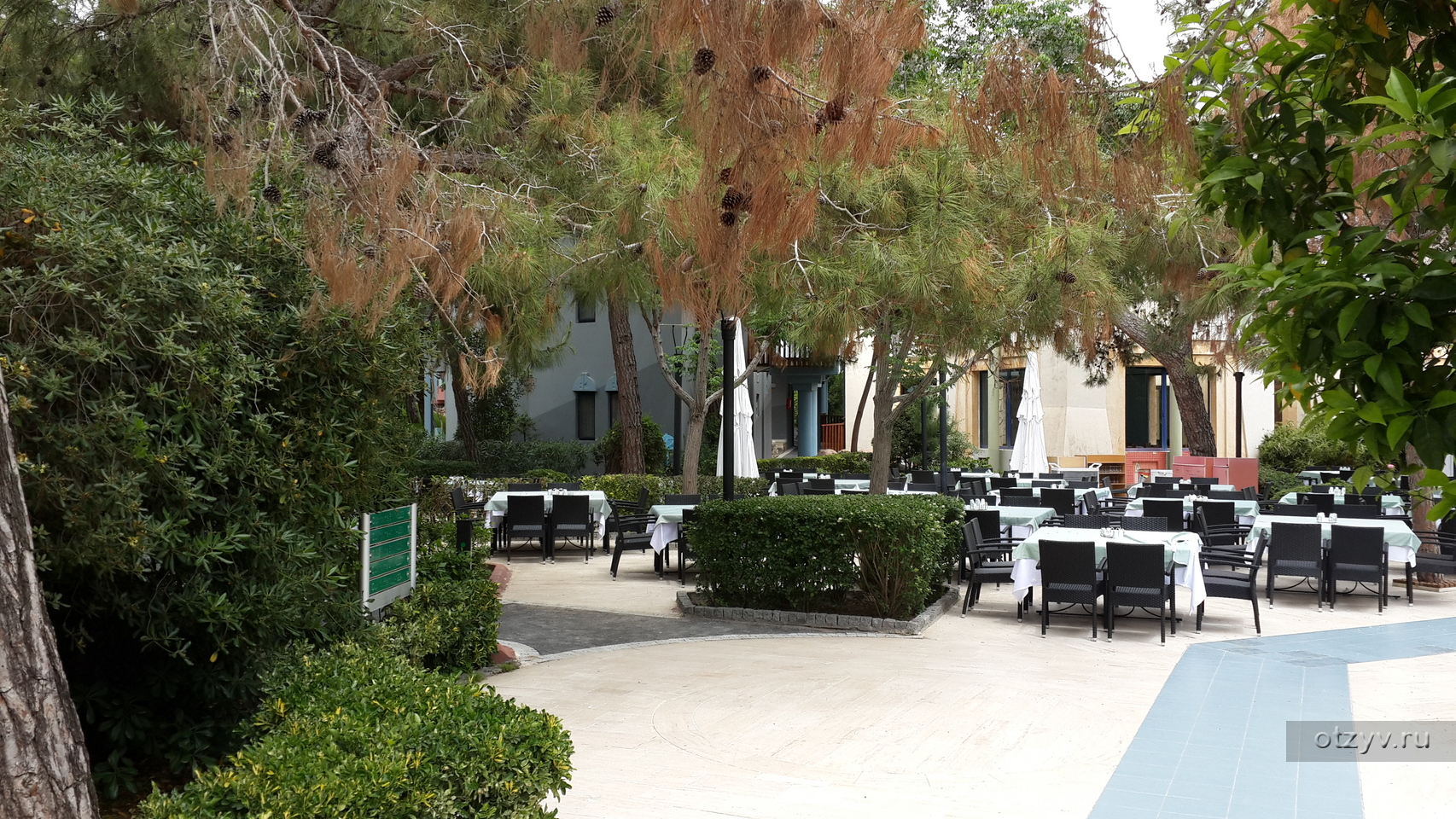 Blue Waters Club & Resort