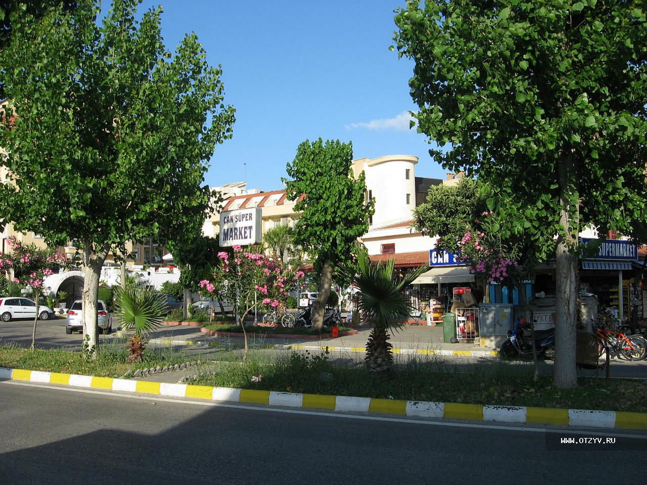 Магазины в чамьюва турция. Чамьюва магазины. Чамьюва набережная фото. Чамьюва магазины. Поселок чамьюва турция.