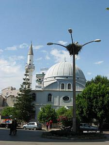 Мечеть Eski Cami и Гнездо Аиста