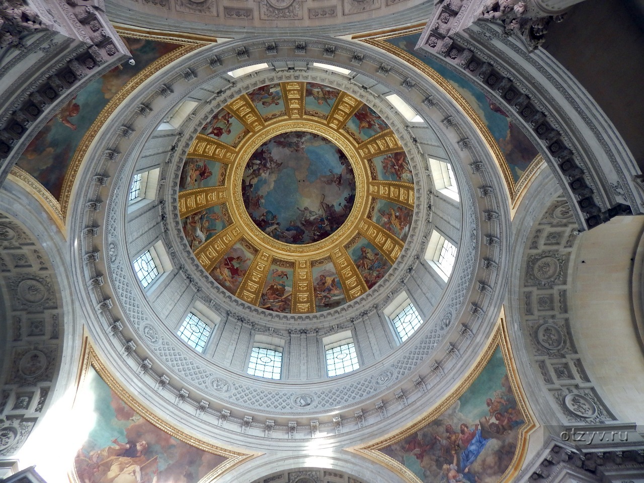 Дом инвалидов в париже фото внутри. Четыре капеллы в доме инвалидов во франции. Дом инвалидов 4. Дворец инвалидов в париже. Дом инвалидов париж внутри.