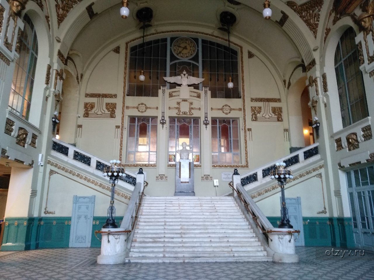 Витебский вокзал внутри