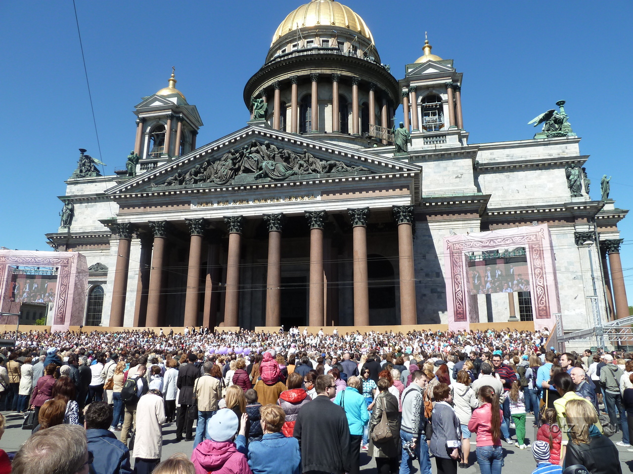 Большие ступени Исаакиевского собора