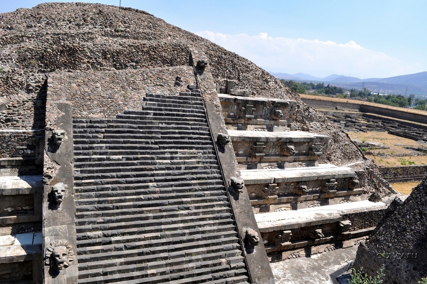 Теотиуакан пирамида Кецалькоатля