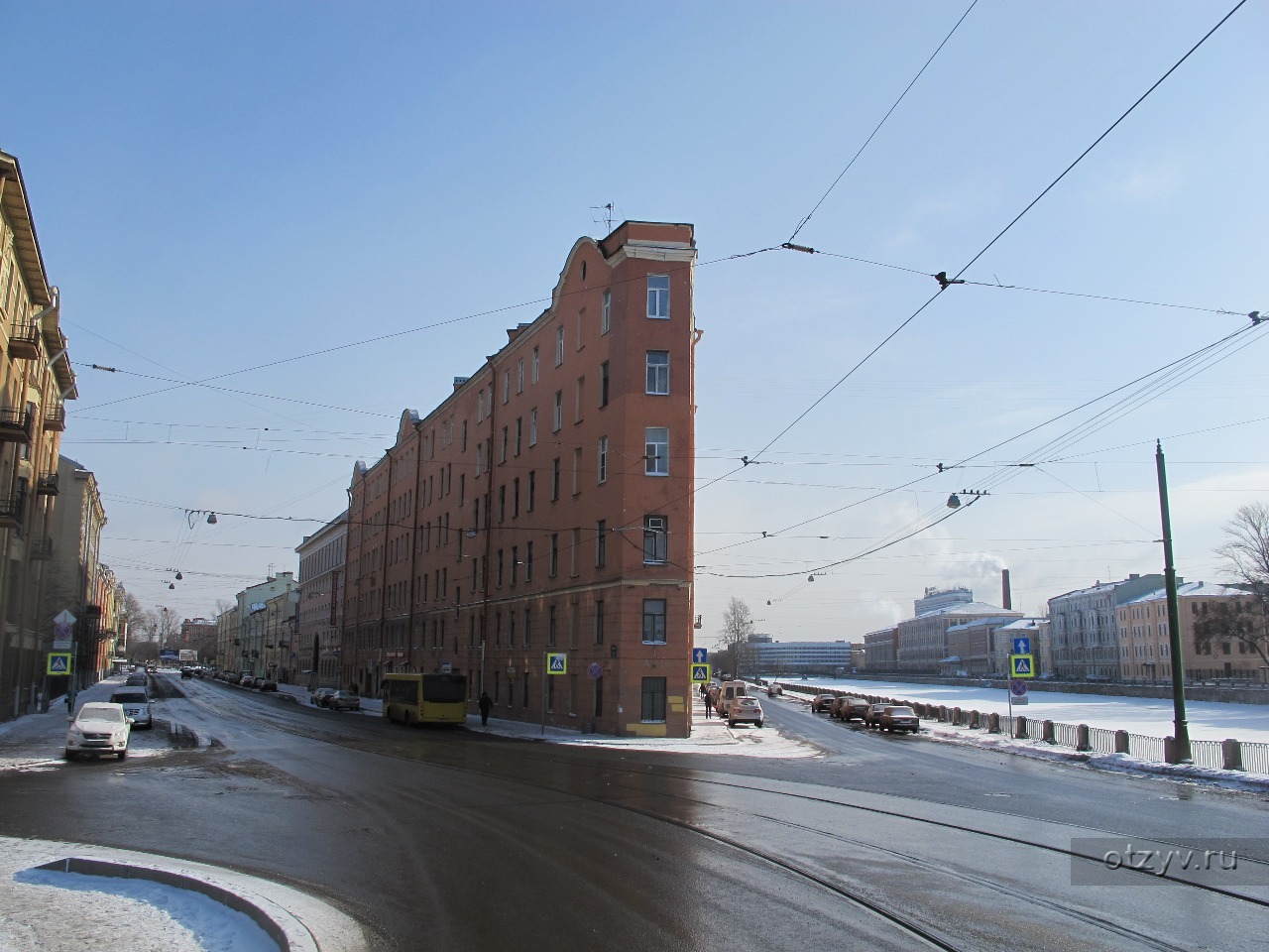 Дом Утюг В Санкт Петербурге Фото