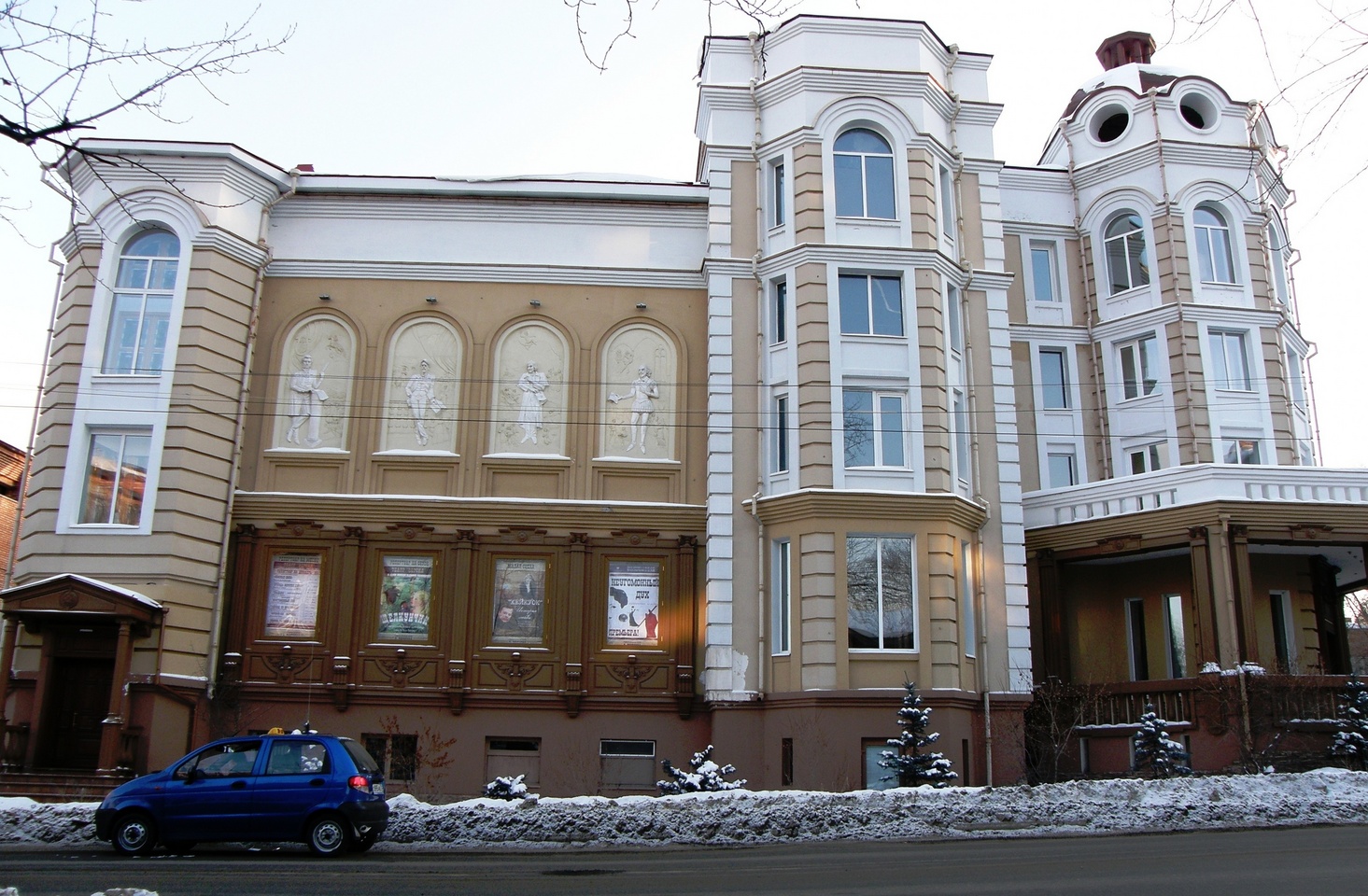 Театр томск. Драматический театр версия, Томск. Театр на Белинского Томск. Театр версия Томск официальный сайт. Драмтеатр версия в Томске.