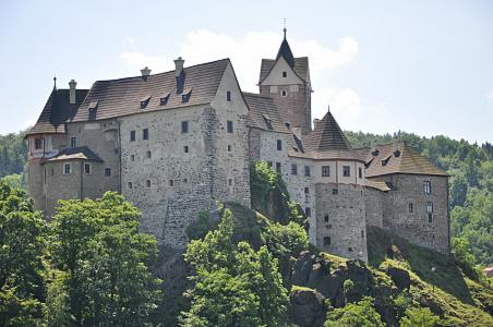 Как самостоятельно добраться до замков: Pernstejn, Loket, Kost и Karlstejn