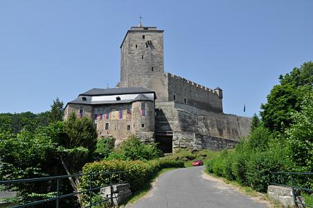 Как самостоятельно добраться до замков: Pernstejn, Loket, Kost и Karlstejn