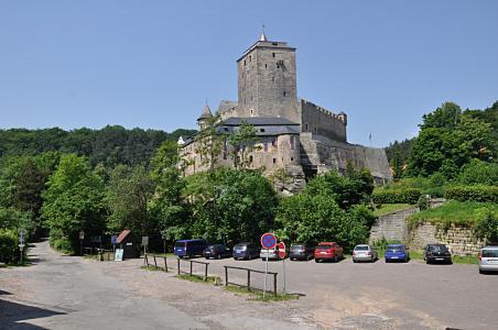 Как самостоятельно добраться до замков: Pernstejn, Loket, Kost и Karlstejn