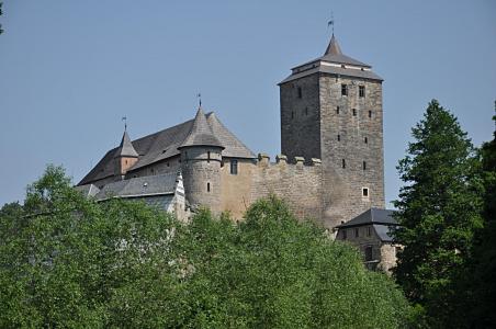 Как самостоятельно добраться до замков: Pernstejn, Loket, Kost и Karlstejn