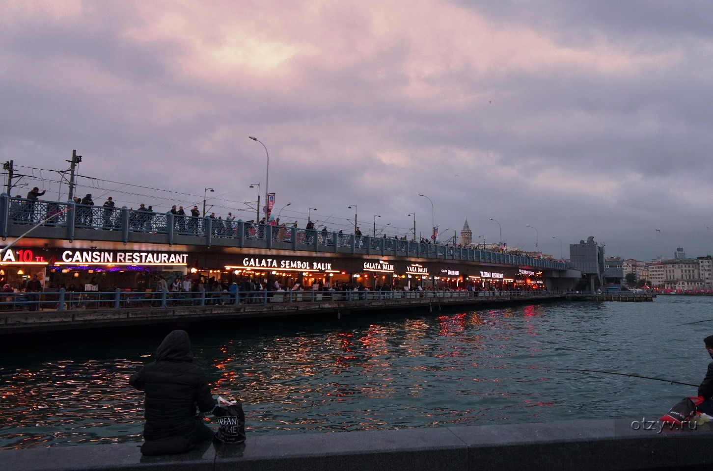 Стамбул 2017. Галатский мост в Стамбуле. Стамбул осень Галатский мост. Галатский мост на закате. Галатский пост вечером.