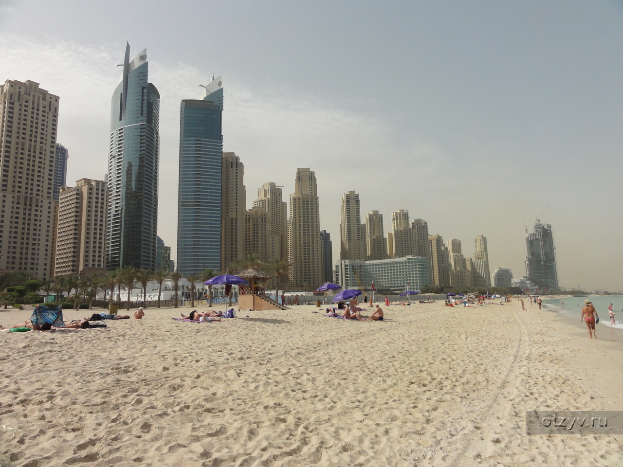Открытые пляжи дубая. Gloria Hotel Dubai. Отель Gloria Дубай с улицы.