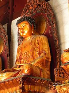 Храм Нефритового Будды (но этот Будда деревянный)
