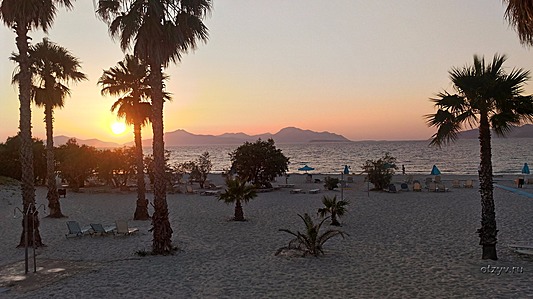 Мармарис пляж голубой флаг. Кос мармарис. Мармари кос. Девичья коса мармарис. Кардамена кос.