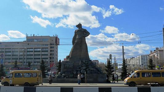 Памятник сказ об урале в челябинске фото