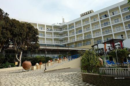 -, Marina Hotel 3*
