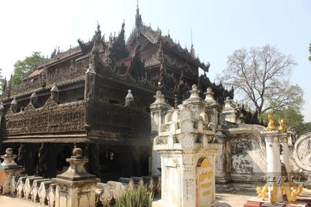 Мандалай, монастырь  Shwenandaw Kyaung