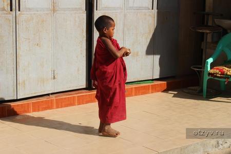 Sagaing, монастырская школа