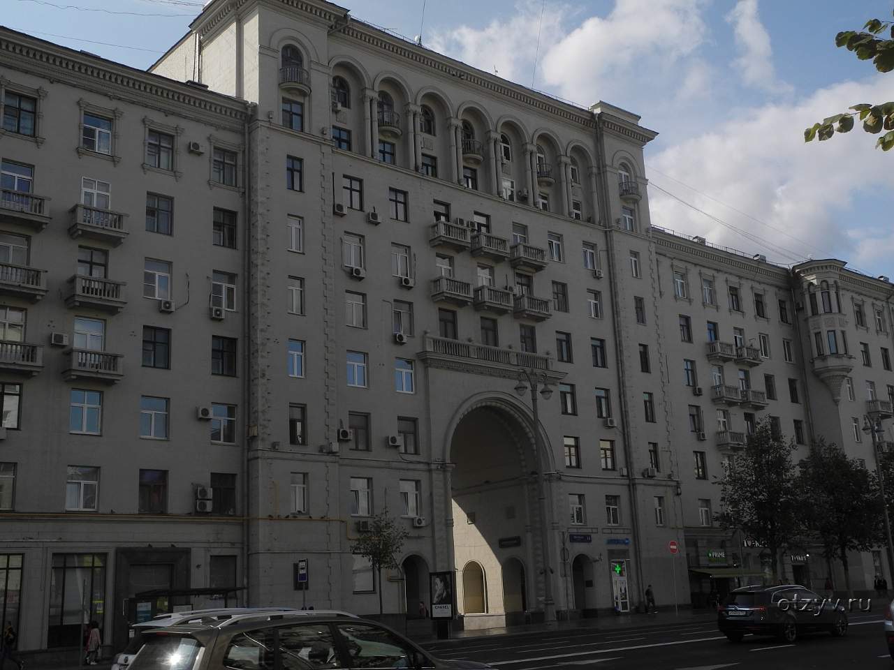 москва леонтьевский переулок 21 1с1. арт-кафе чехонте москва. леонтьевский 21с1. леонтьевский переулок 8с1. м тверская леонтьевский пер 21/1с1.