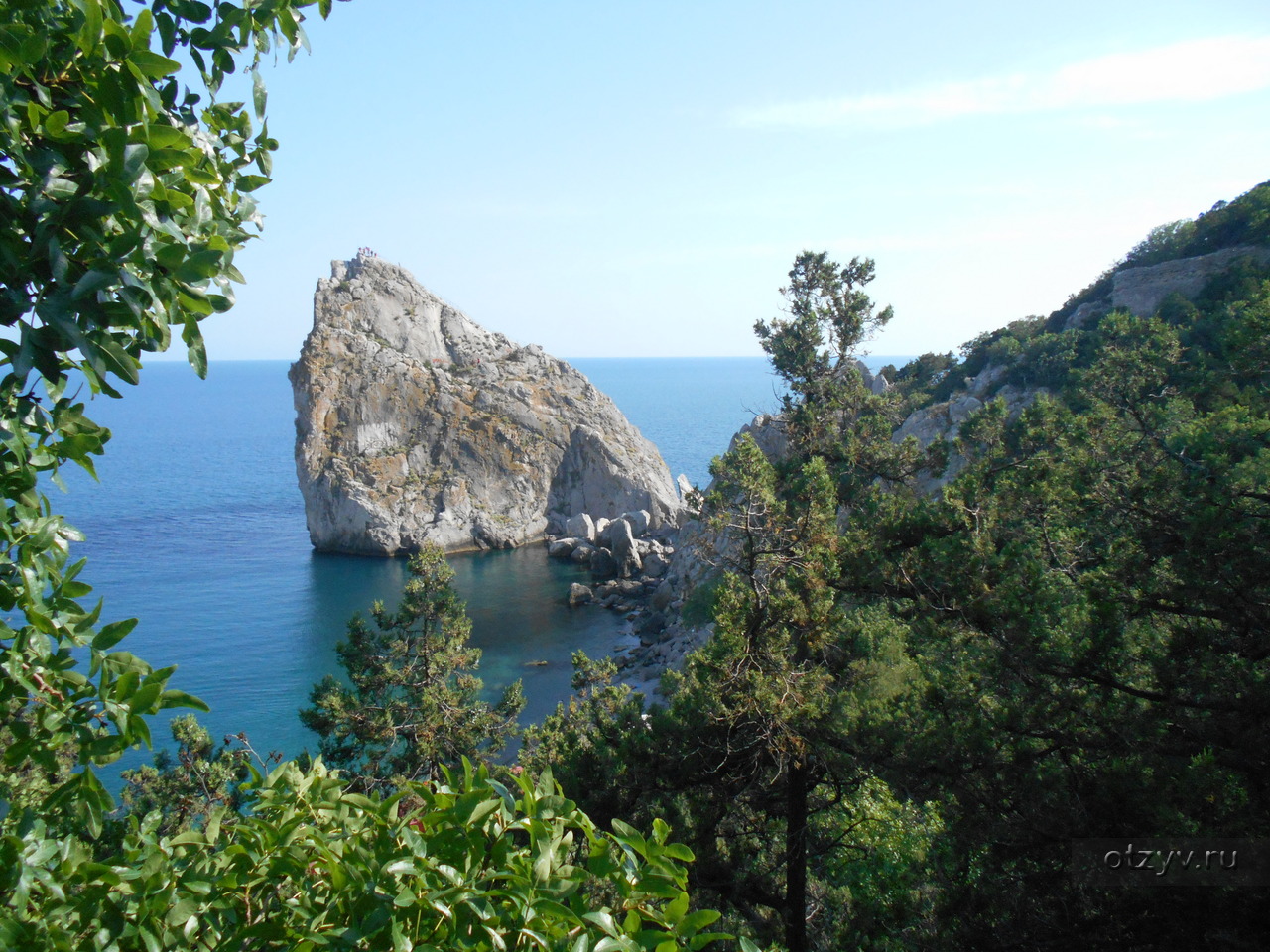 пляж зеленый мыс алупка