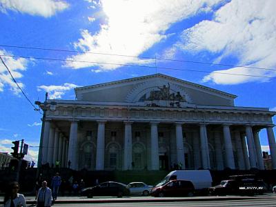 19.06.2014. Питер. Васильевский остров. Биржа / Санкт-Петербург (18-22 июня 2014 г.). Часть 2. Романтик (Россия)