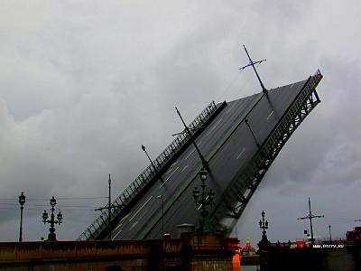19.06.2014. Питер. Разведение Троицкого моста (репетиция "Алых парусов") / Санкт-Петербург (18-22 июня 2014 г.). Часть 2. Романтик (Россия)
