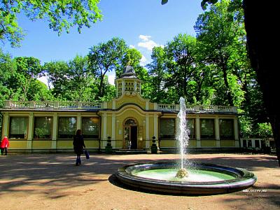 20.06.2014. Питер. Летний сад / Санкт-Петербург (18-22 июня 2014 г.). Часть 2. Романтик (Россия)