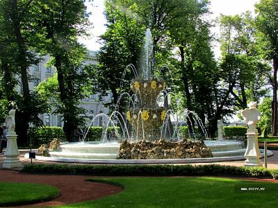 20.06.2014. Питер. Летний сад / Санкт-Петербург (18-22 июня 2014 г.). Часть 2. Романтик (Россия)