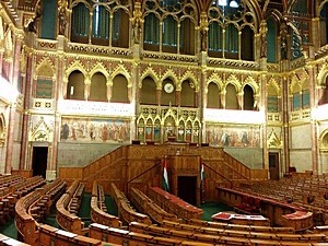 Зал заседаний в Парламенте