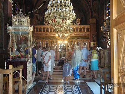Внутренне убранство церкви св.Пантелеймона в Сиане.