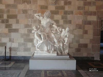 Копия Скульптурной группы "Лаокоон"во Дворце Великих Магистров.