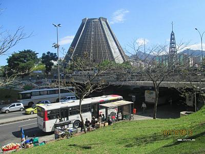 Рио-де-Жанейро. Собор Сан-Себастьян 