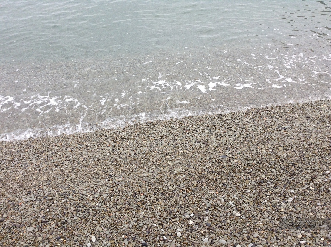 Черное море Вардане галечный пляж
