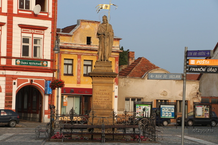 Памятник Святому Вацлаву в Стара Болеславе