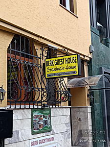 , Berk Guesthouse - Grandma's House