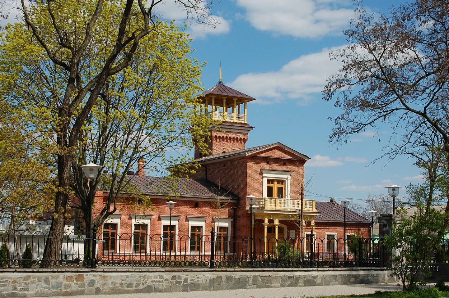 Таганрог, маленький приморский городок с богатой историей.