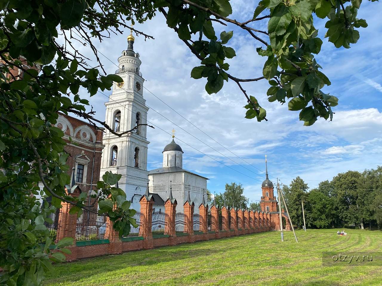 Ограда Волоколамского Кремля