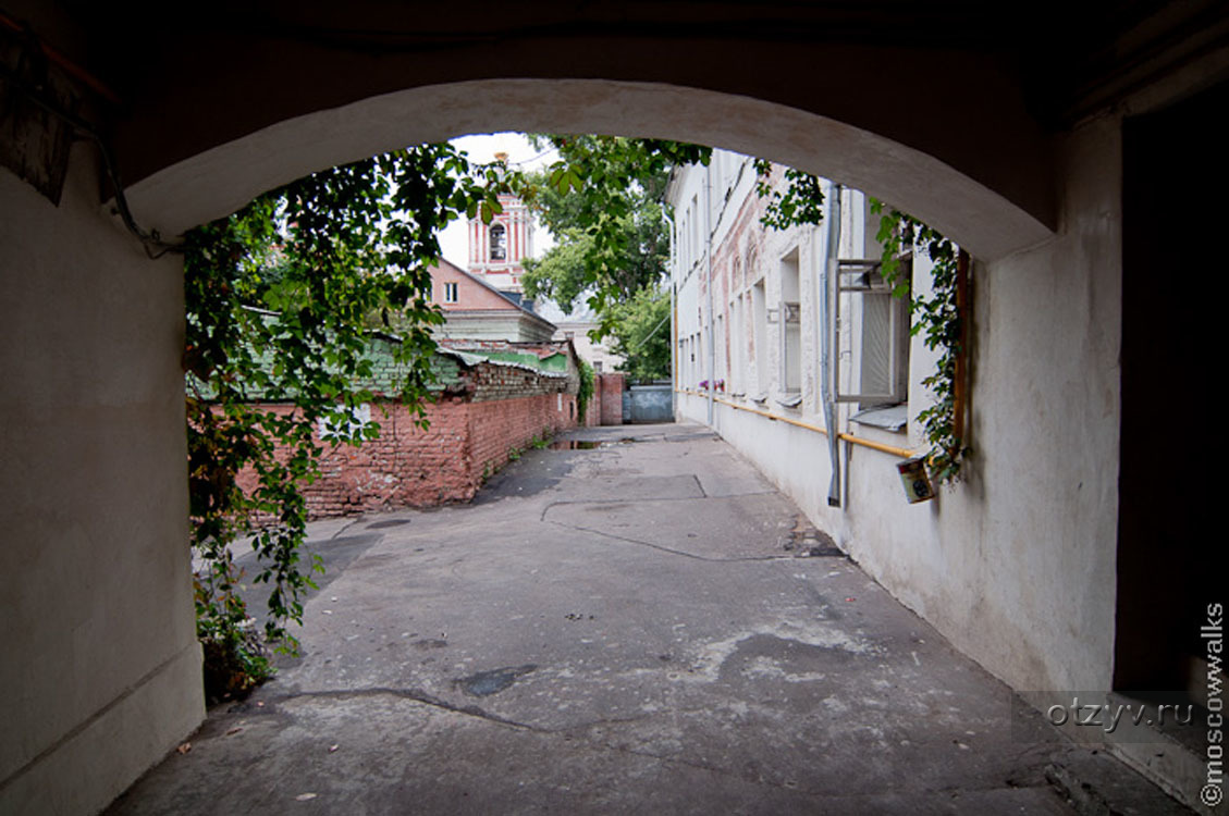 Хитровка. Дворик на Хитровской площади. Дворы Хитровки Москва. Хитровка улочки. Хитровка Москва.