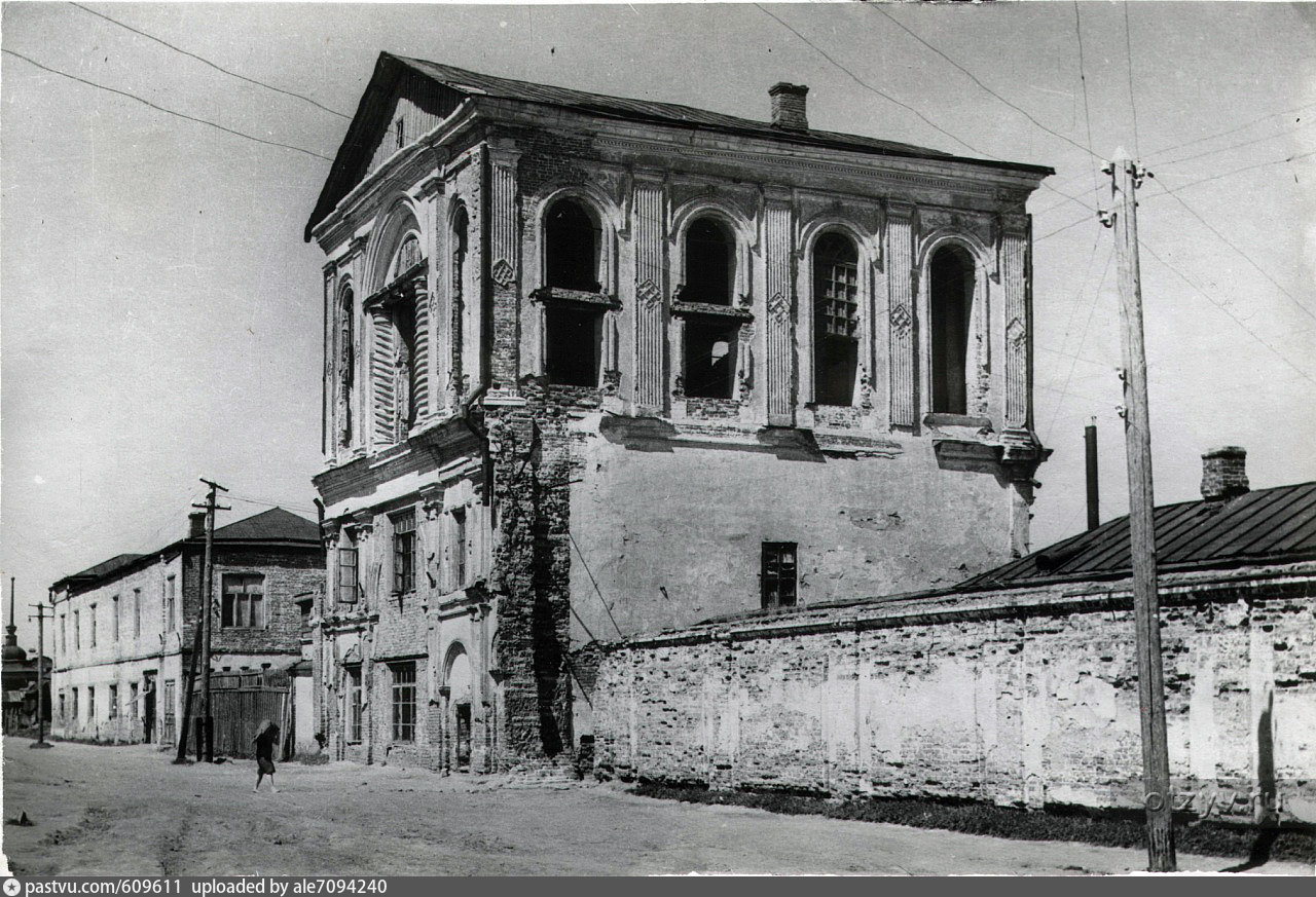 Ул рязани история. Колокольня Казанского монастыря Рязань. Варваринская Церковь Казань. Надвратная Церковь Рязань. Надвратная Церковь Казанского монастыря Рязань.