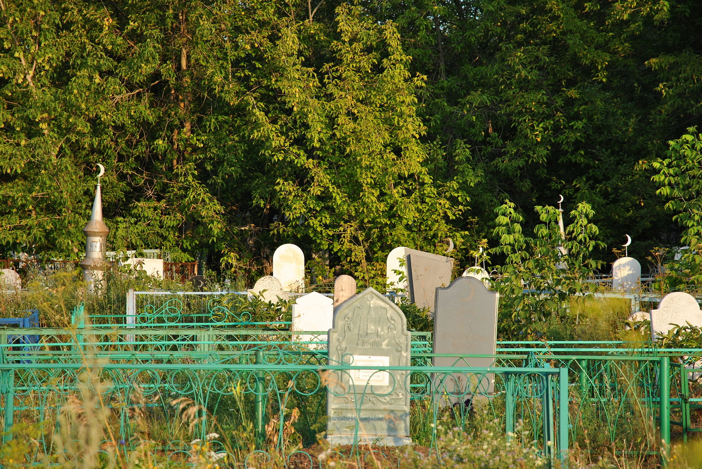Татарское кладбище