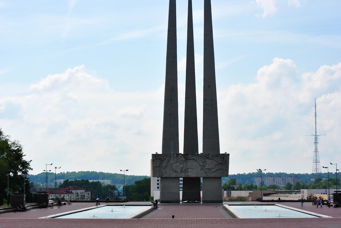 Витебск площадь Победы вечный огонь